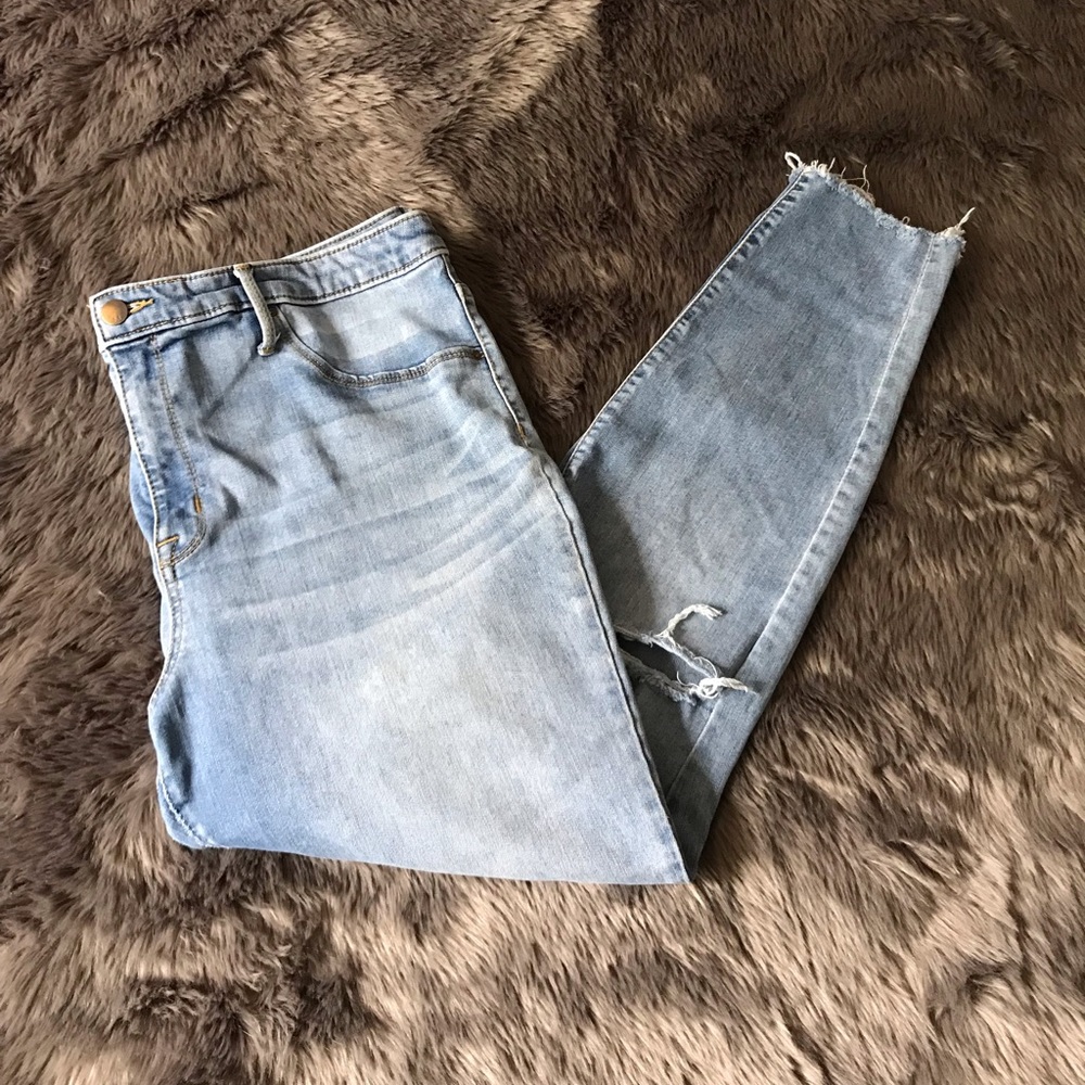 Mossimo Distressed High Rise Jegging